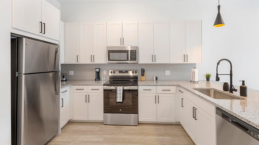 Furnished Finder property 1010335_19 photo 5
