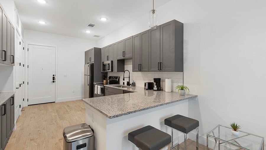 Furnished Finder property 1010335_2 photo 7