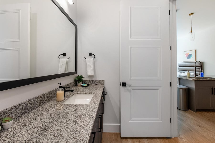 Furnished Finder property 1010335_21 photo 11