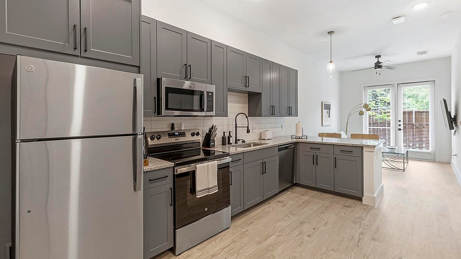 Furnished Finder property 1010335_22 photo 4