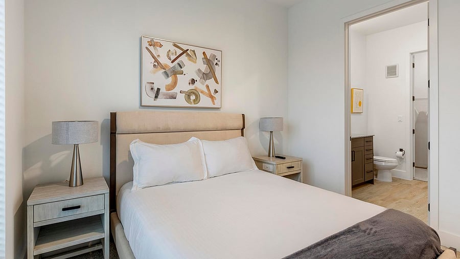 Furnished Finder property 1010335_23 photo 10