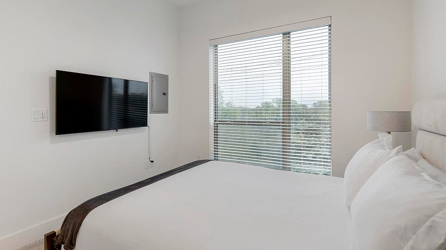 Furnished Finder property 1010335_23 photo 11