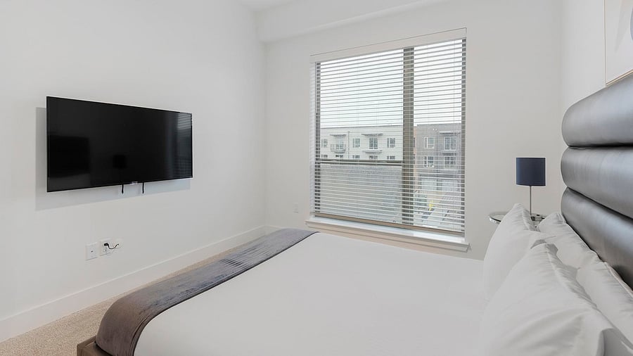 Furnished Finder property 1010335_25 photo 11