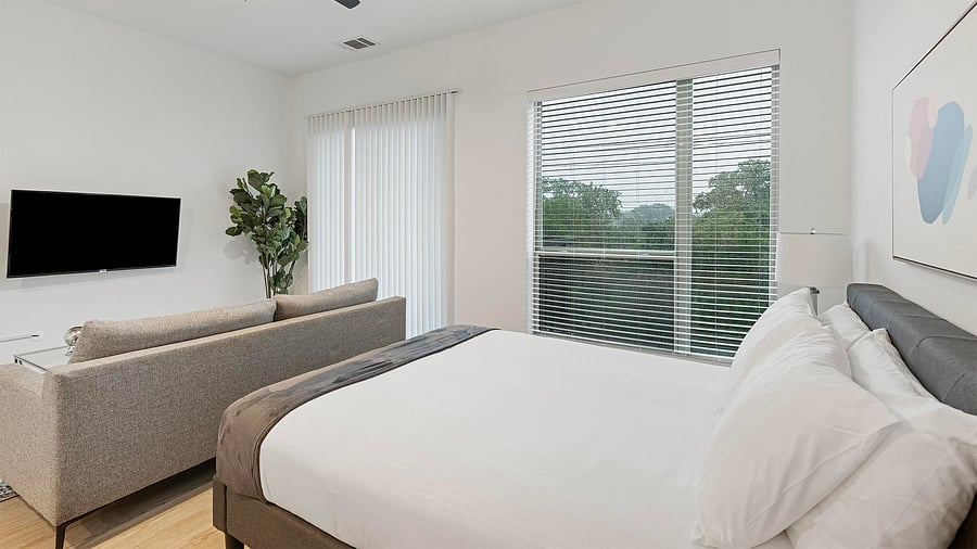 Furnished Finder property 1010335_27 photo 11