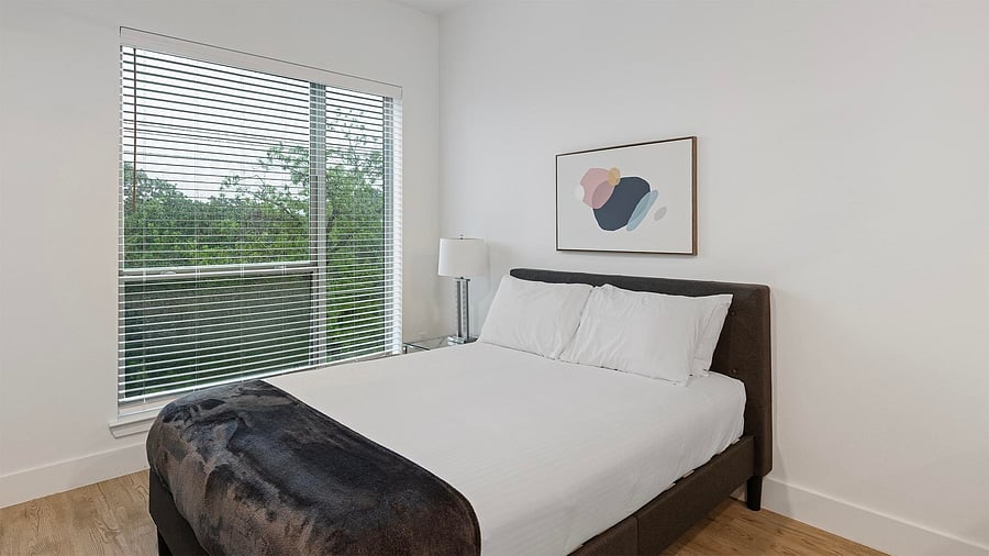 Furnished Finder property 1010335_27 photo 10