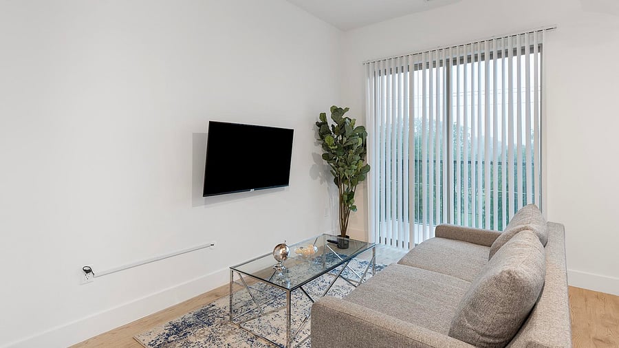 Furnished Finder property 1010335_27 photo 4