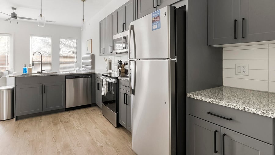 Furnished Finder property 1010335_28 photo 6