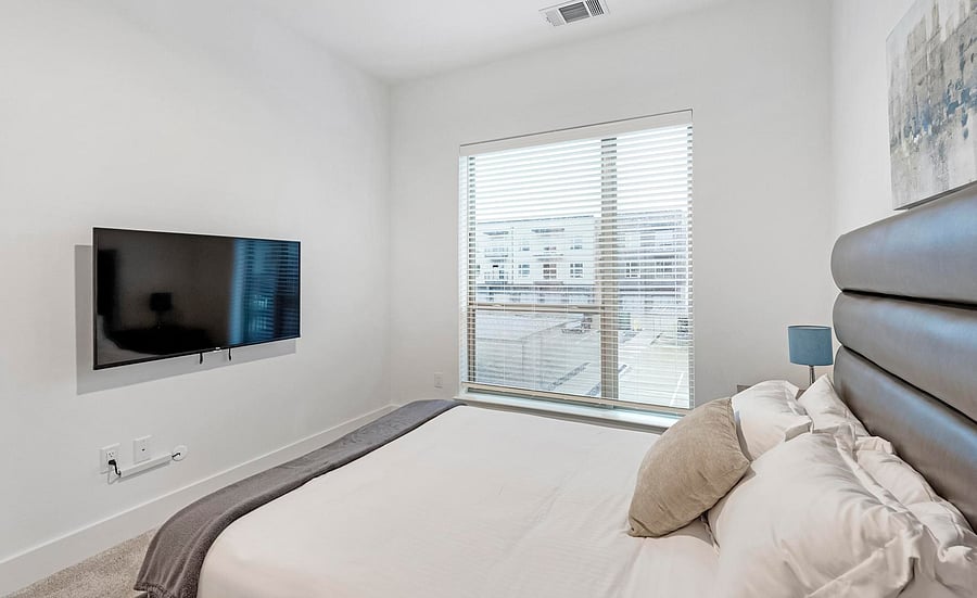 Furnished Finder property 1010335_32 photo 11