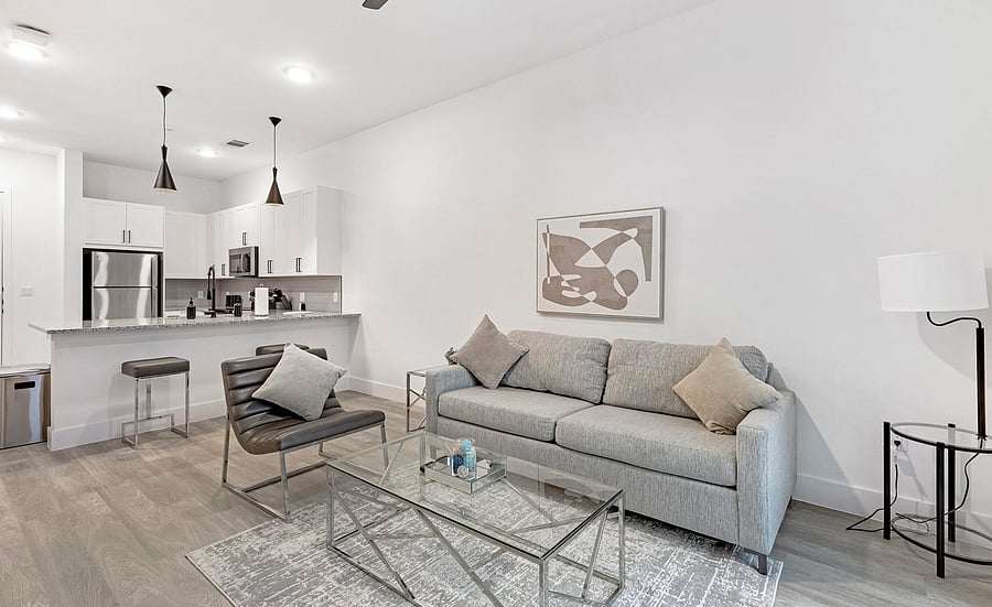 Furnished Finder property 1010335_32 photo 3