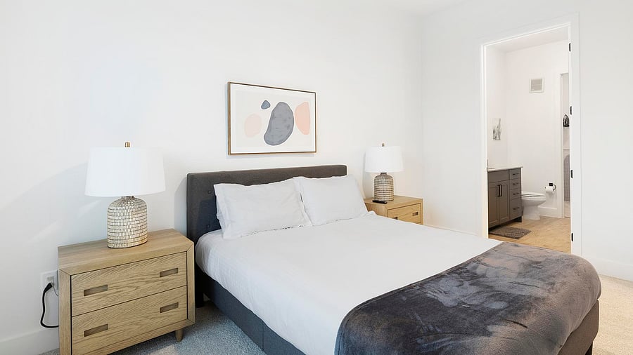 Furnished Finder property 1010335_36 photo 10