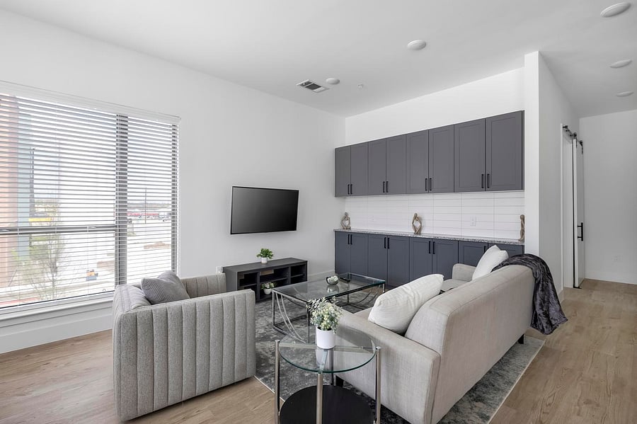 Furnished Finder property 1010335_37 photo 6