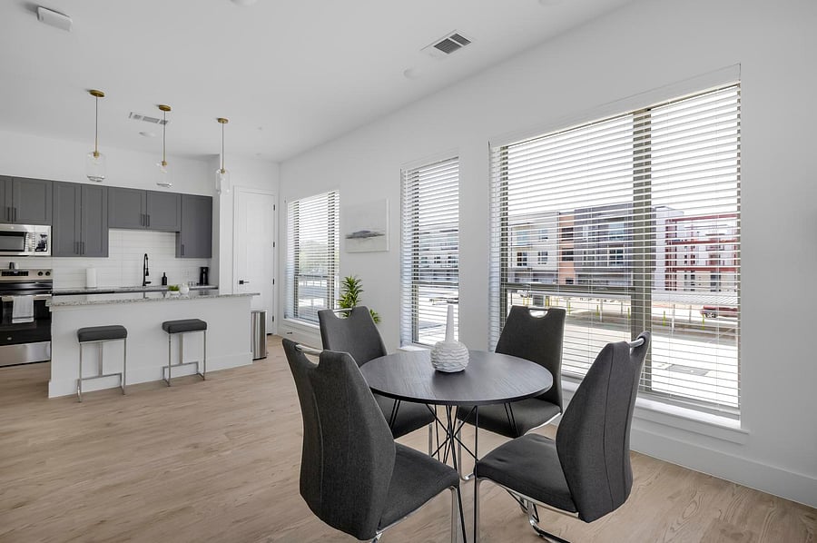 Furnished Finder property 1010335_37 photo 8