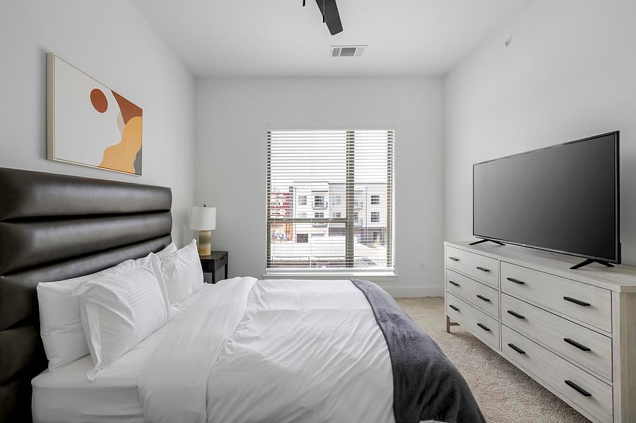 Furnished Finder property 1010335_37 photo 17