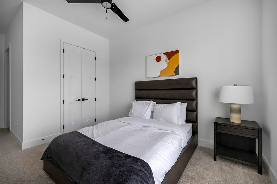 Furnished Finder property 1010335_37 photo 14