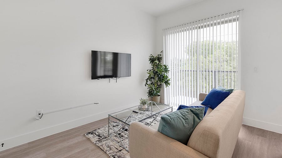 Furnished Finder property 1010335_41 photo 3