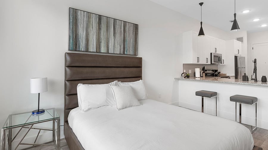 Furnished Finder property 1010335_41 photo 9
