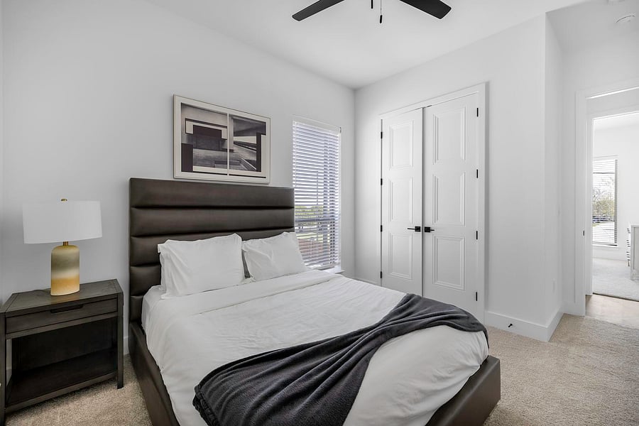 Furnished Finder property 1010335_7 photo 23