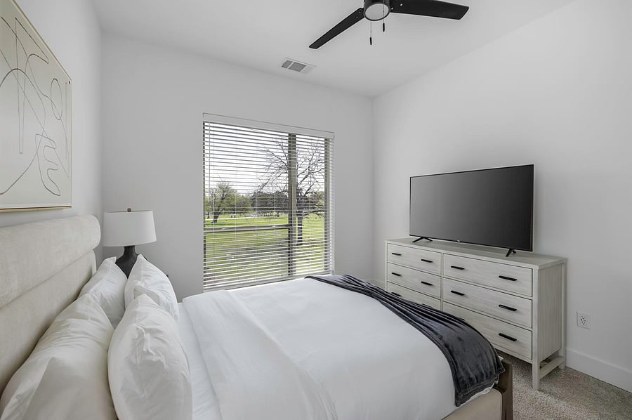 Furnished Finder property 1010335_7 photo 12