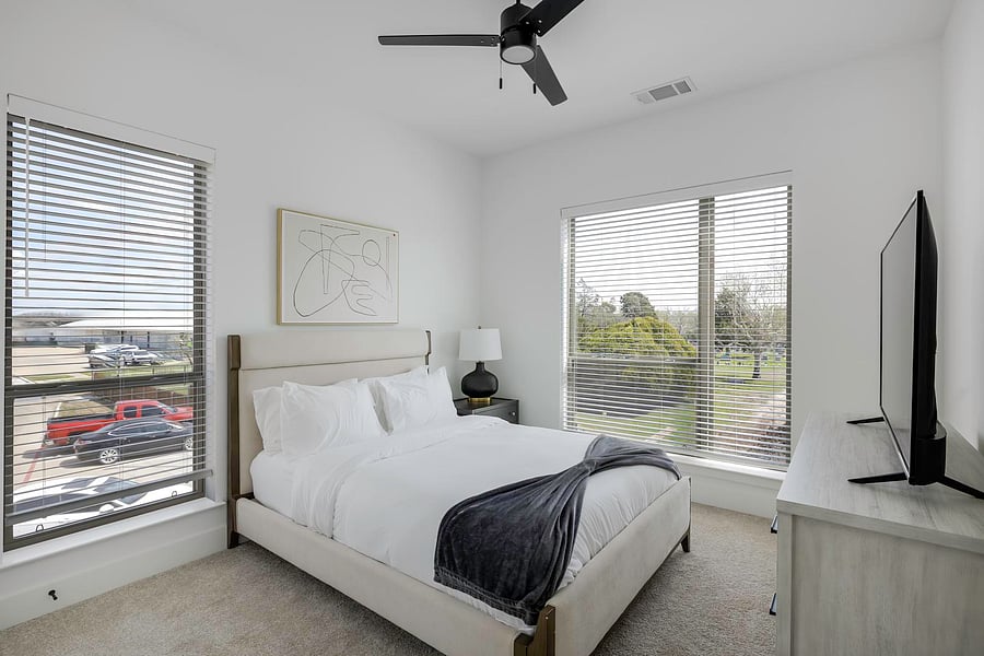 Furnished Finder property 1010335_7 photo 11