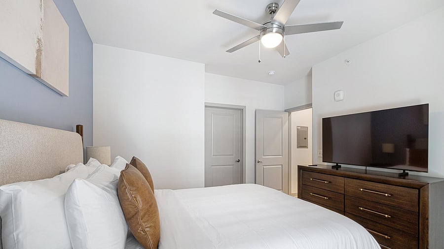 Furnished Finder property 1010352_5 photo 12