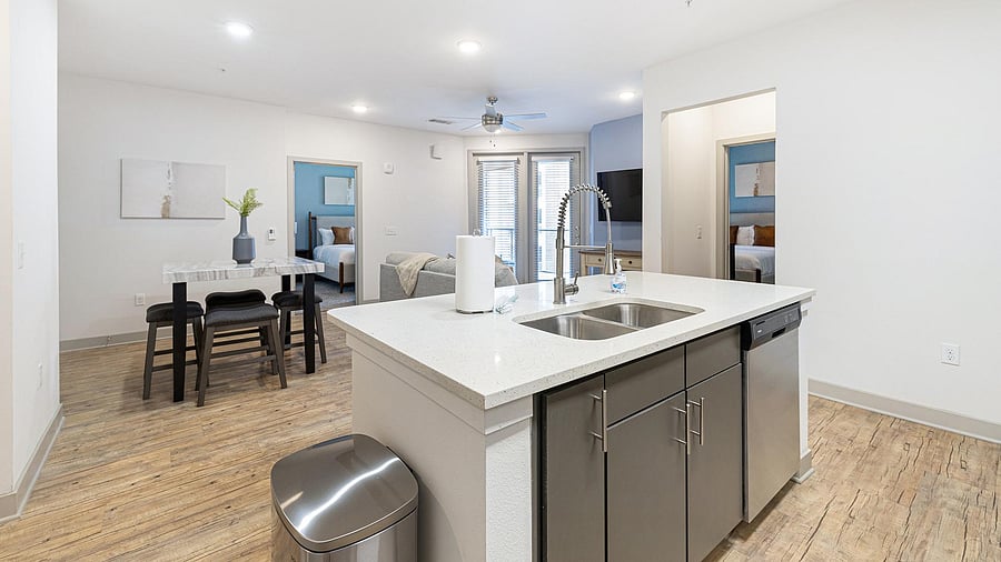 Furnished Finder property 1010352_5 photo 6