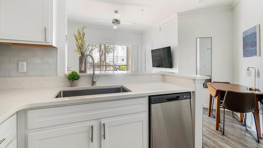Furnished Finder property 1010363_8 photo 7