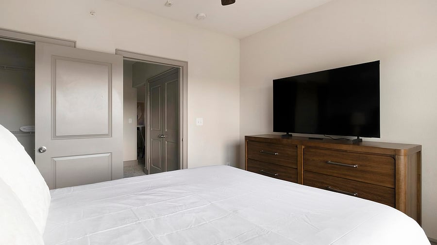 Furnished Finder property 1010374_12 photo 7