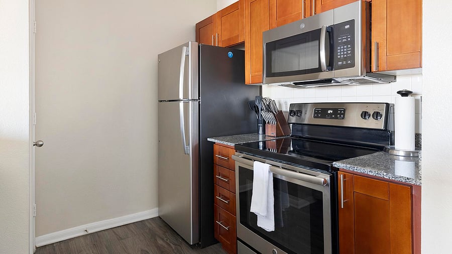 Furnished Finder property 1010386_2 photo 7