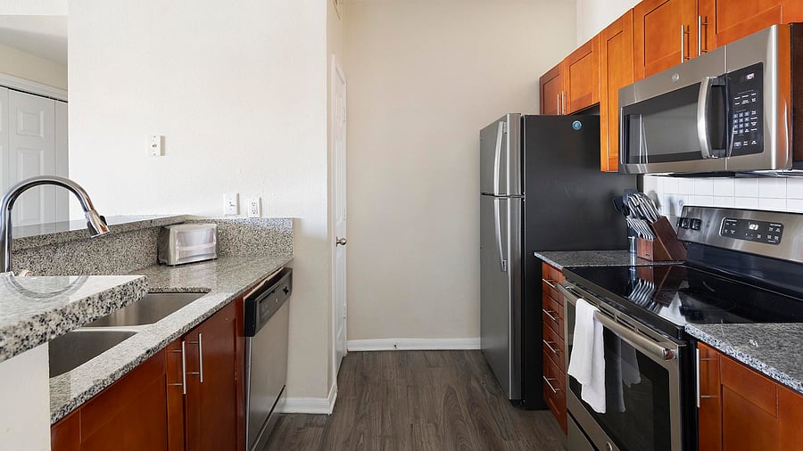 Furnished Finder property 1010386_2 photo 6