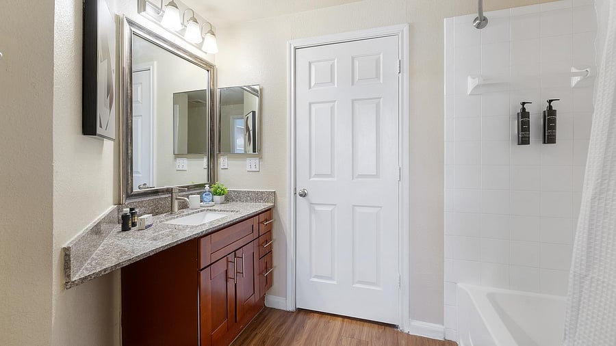 Furnished Finder property 1010386_3 photo 17