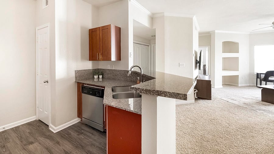 Furnished Finder property 1010386_4 photo 4