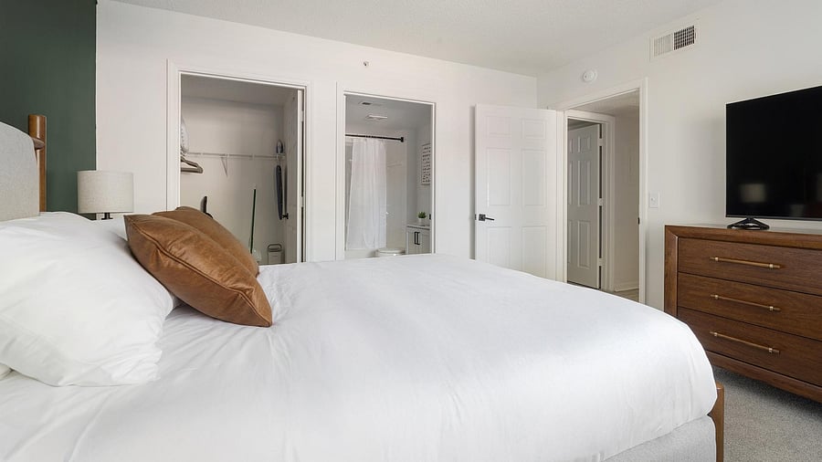 Furnished Finder property 1010399_12 photo 9