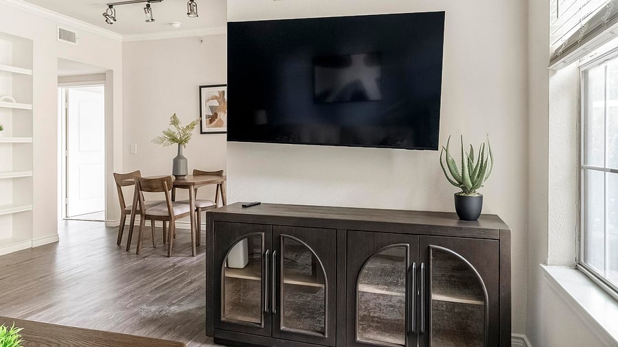 Furnished Finder property 1010418_10 photo 4