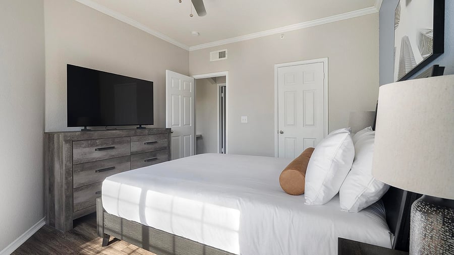 Furnished Finder property 1010429_8 photo 11