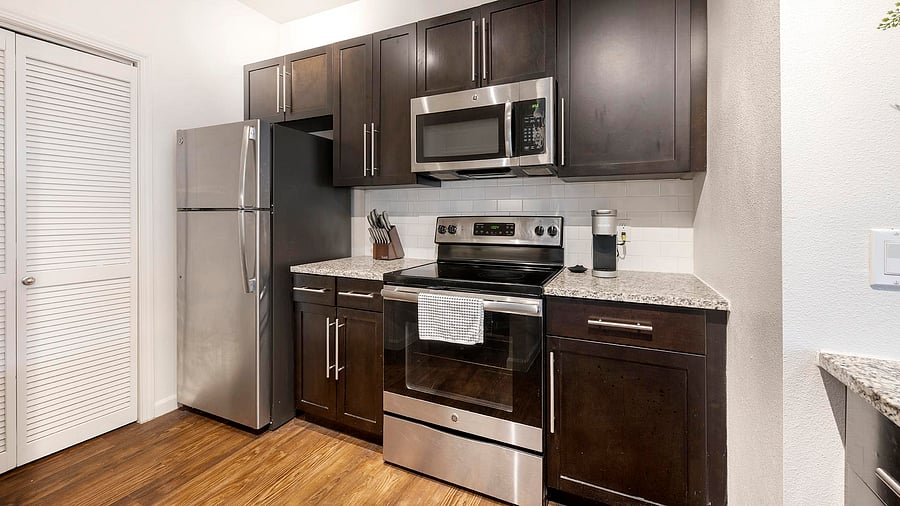 Furnished Finder property 1010431_2 photo 6