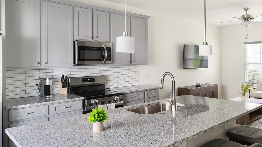 Furnished Finder property 1010432_13 photo 14