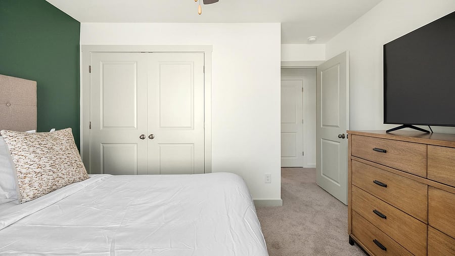 Furnished Finder property 1010432_14 photo 28