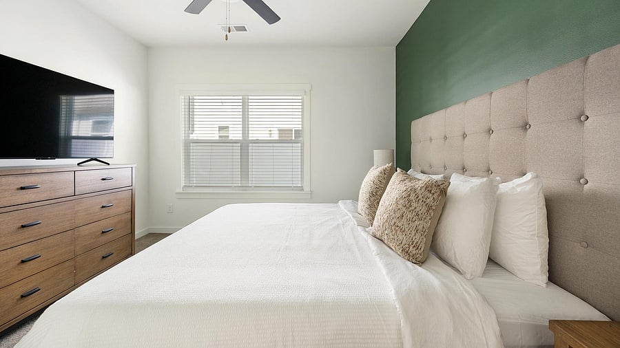 Furnished Finder property 1010432_14 photo 20