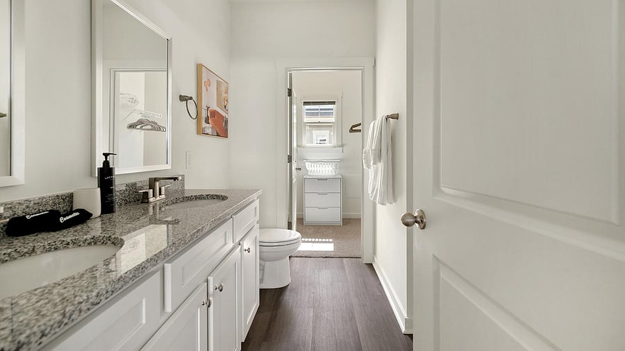 Furnished Finder property 1010432_14 photo 29