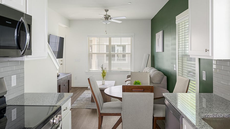 Furnished Finder property 1010432_14 photo 12