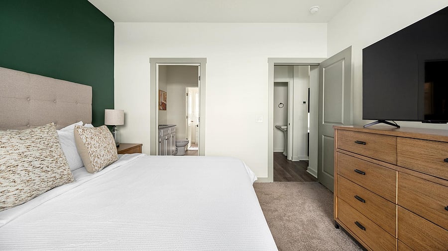 Furnished Finder property 1010432_14 photo 19