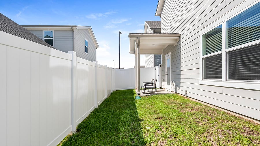 Furnished Finder property 1010432_18 photo 29