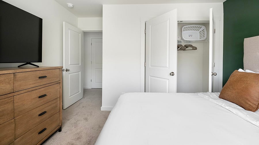 Furnished Finder property 1010432_18 photo 24