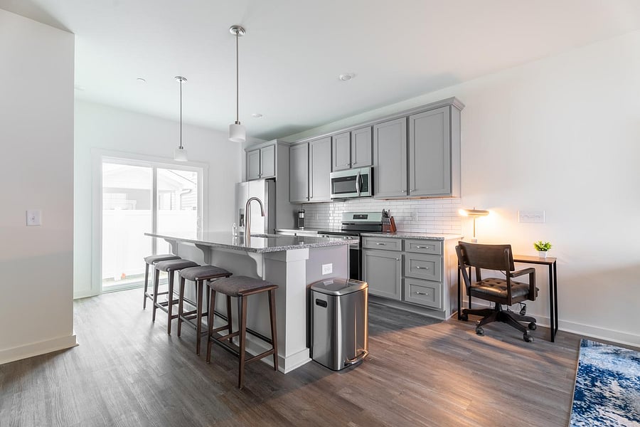 Furnished Finder property 1010432_23 photo 7