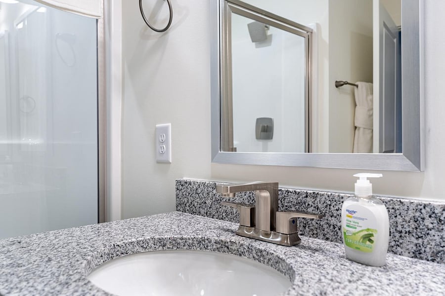 Furnished Finder property 1010432_24 photo 17