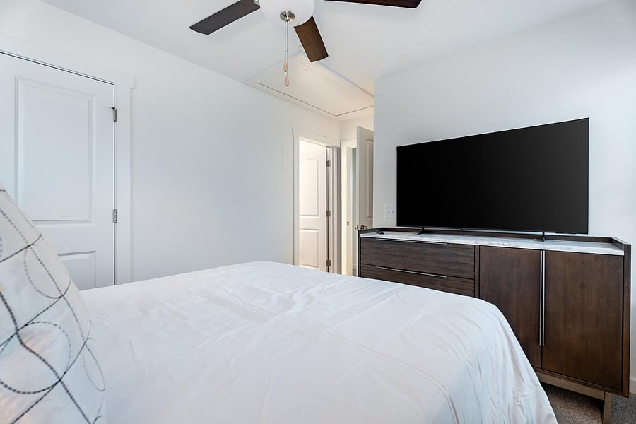 Furnished Finder property 1010432_24 photo 8