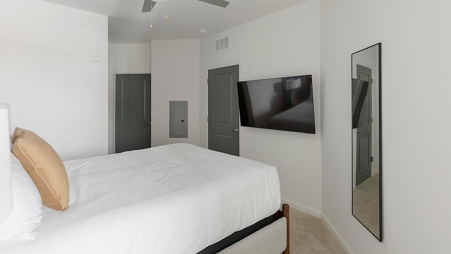 Furnished Finder property 1010464_5 photo 8