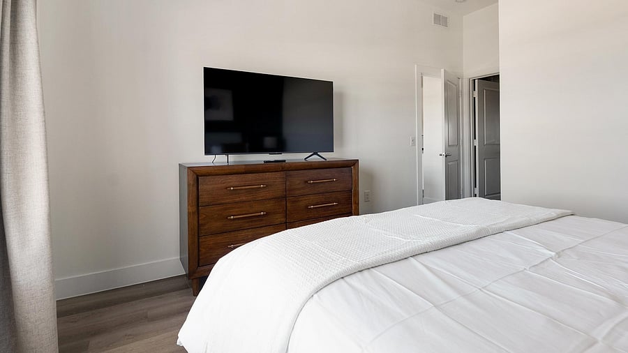 Furnished Finder property 1010465_11 photo 13