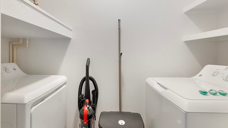 Furnished Finder property 1010465_12 photo 43