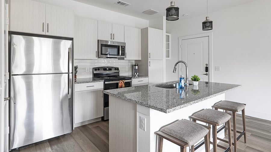 Furnished Finder property 1010465_13 photo 9